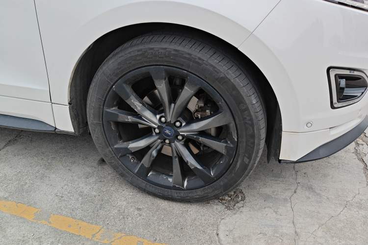 Used Ford Edge 2016 EcoBoost 330 V6 Four-Wheel Drive Sporty 7-Seater
