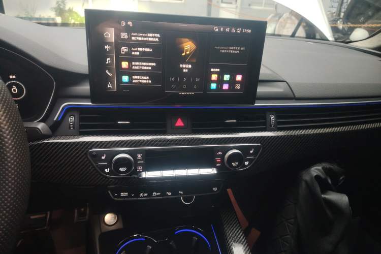 Used Audi A4L 2020 40 TFSI Luxury Dynamic Model
