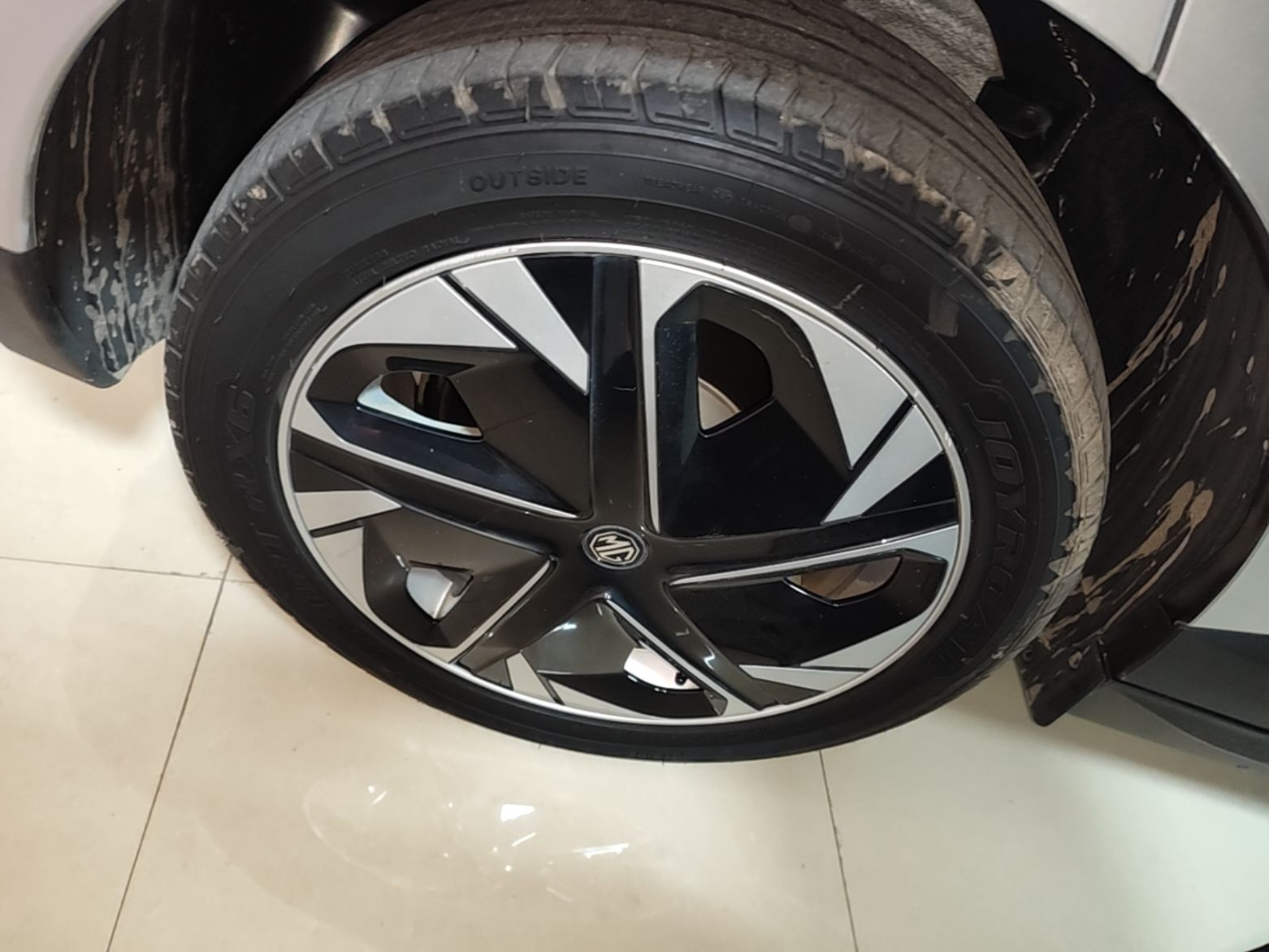 MG 4 EV 2023 415 km Range Sea-Faring Champion Edition — снимка 11