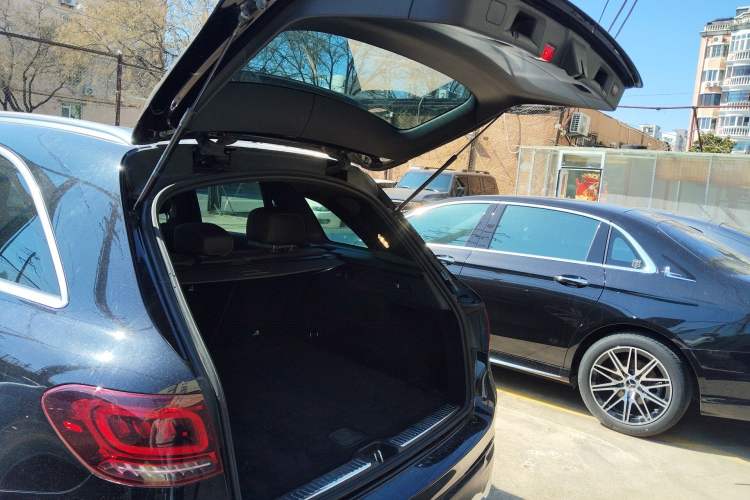 Used Mercedes-Benz GLC 2021 GLC 260 L 4MATIC Dynamic Edition Trunk