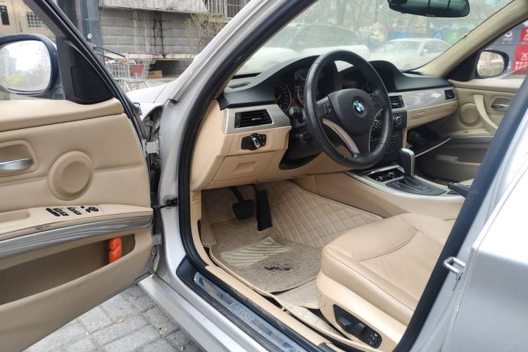 Used BMW 3 Series 2012 320i Luxury Edition