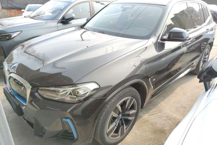 Used BMW iX3 2022 Leading Model