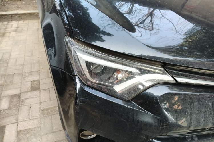 Used Toyota RAV4 2016 2.5L Automatic 4x4 Elite Edition