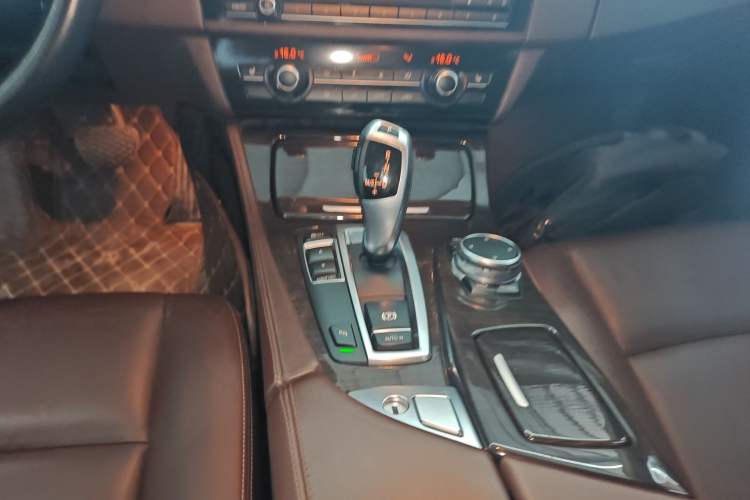 Used BMW 5 Series 2014 525Li Luxury Design Package