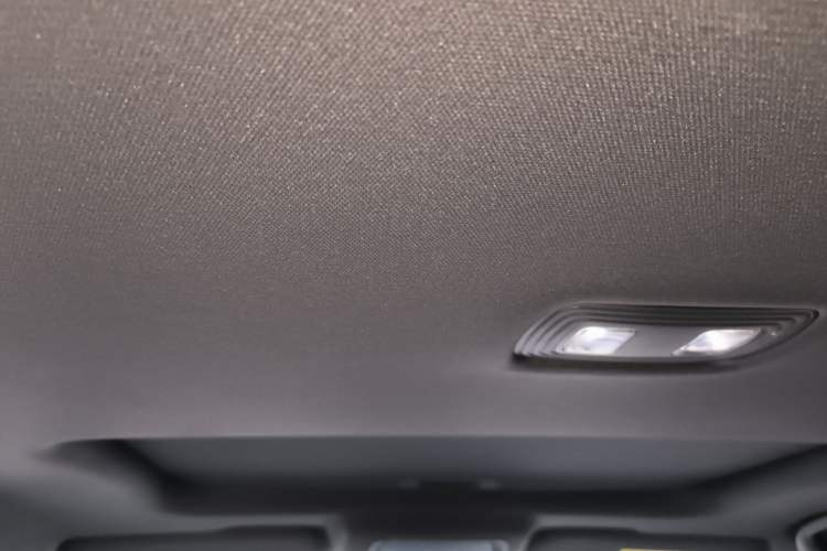 Used BYD Qin PLUS 2024 HONOR Edition DM-i 120KM Beyond Model Headliner