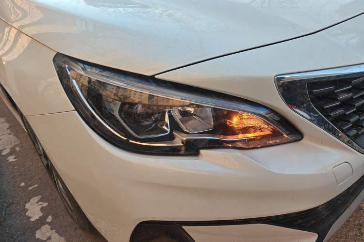 Used Peugeot 408 2020 360THP 10th Anniversary Premium Edition Right Front Headlight