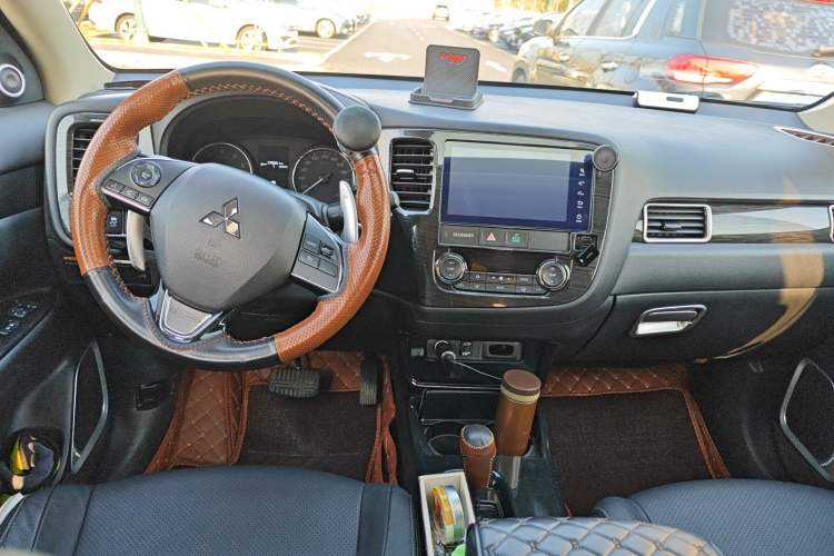 Used Mitsubishi Outlander 2018 2.4L 4x4 Elite Edition 5 Seats