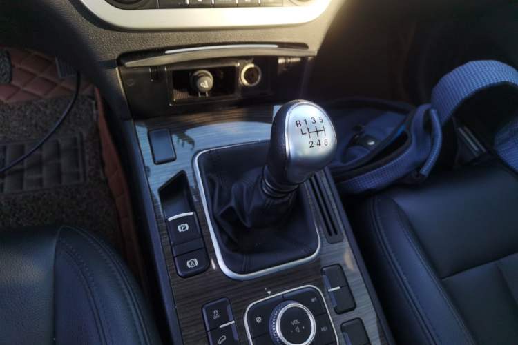 Used Haval H6 Coupe 2016 Blue Label 1.5T Manual Two-Wheel Drive Urban Model