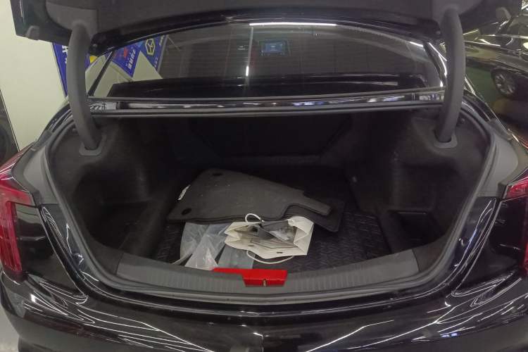 Used Cadillac CT5 2023 28T Luxury Edition (Standard Version) Trunk