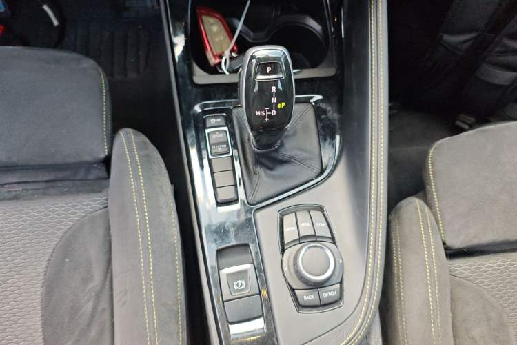 Used BMW X2 2018 sDrive25i Luxury Model with M Off-Road Package China V Emission Standard
