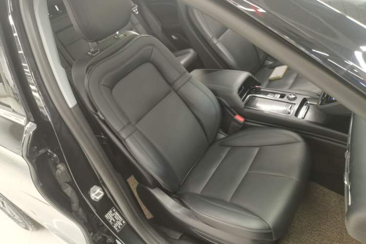 Used Lincoln Corsair 2022 2.0T Two-Wheel Drive Deluxe Edition