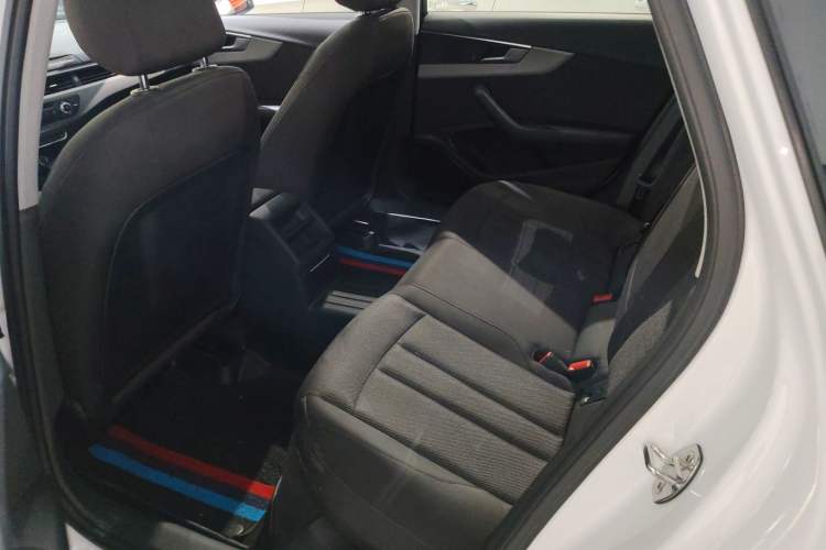 Used Audi A4L 2018 30th Anniversary Edition 40 TFSI Trendy Model Left Rear Seat