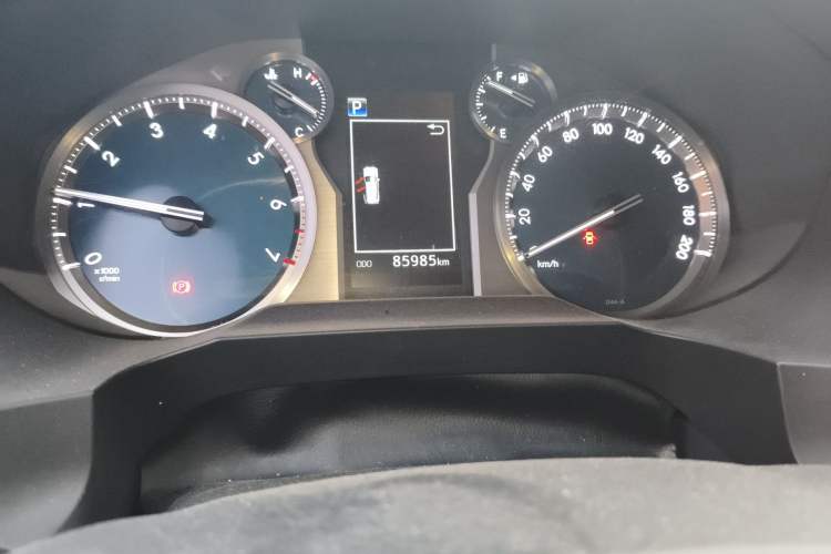 Used Toyota Prado 2019 3.5L Automatic TX-L Deluxe Edition with Rear-Mounted Spare Tire Odometer Close Up