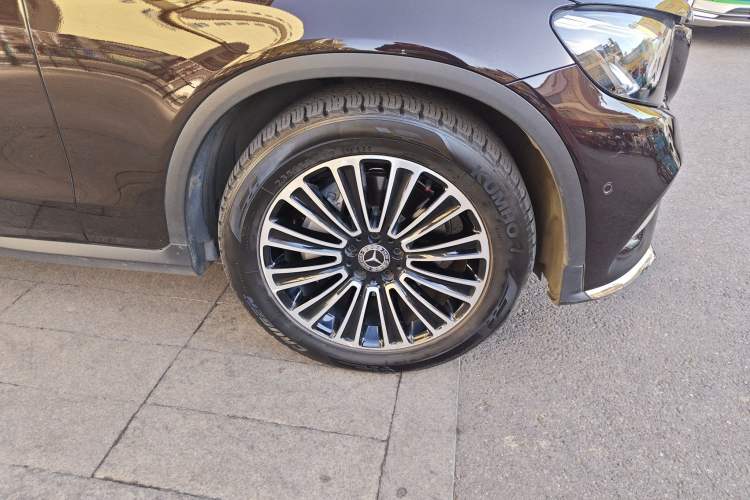 Used Mercedes-Benz GLC 2019 GLC 260 L 4MATIC Dynamic Model