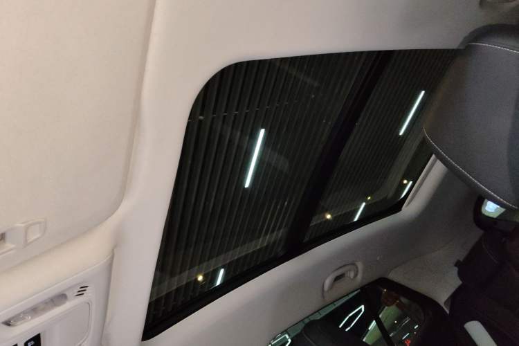 Used Buick Envision 2024 Encore S 28T Ignite Black Prestige Edition Headliner