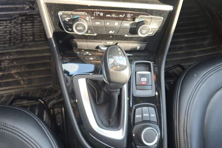 Used BMW 2 Series Active Tourer 2016 218i Leading Model Gear Lever