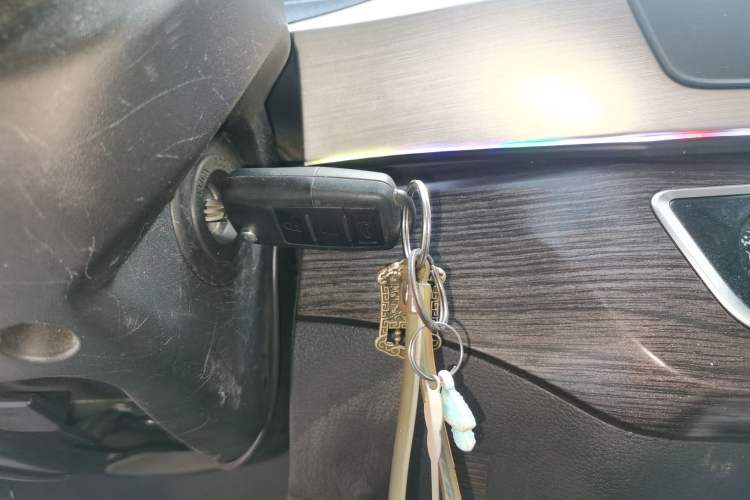 Used FORTHING T5 2023 Grand Edition 1.6L Manual Dream Version Five Seats
