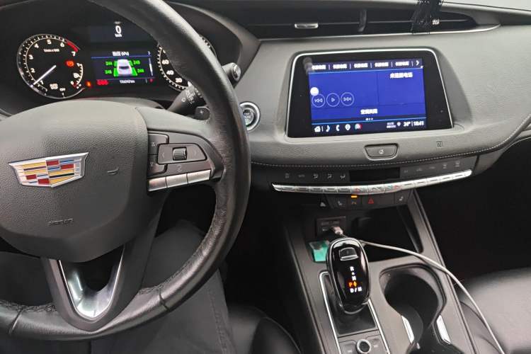 Used Cadillac XT4 2021 28T Two-Wheel Drive Leading Version Audio And AC Panel