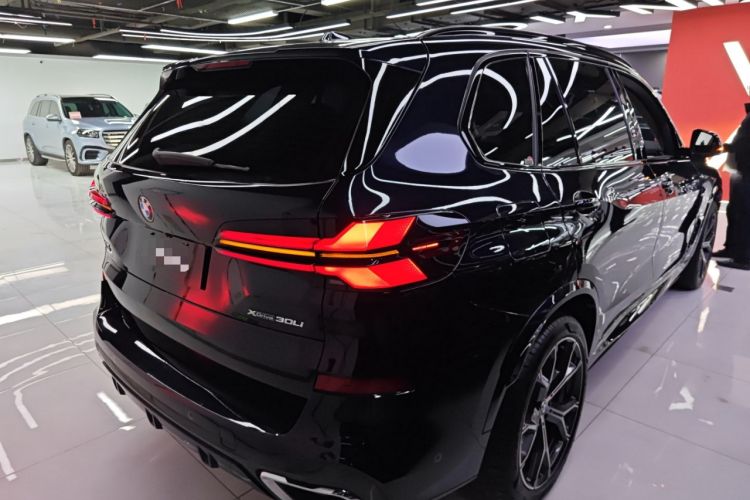 Used BMW X5 2023 xDrive 30Li Luxury M Sport Night Edition Package