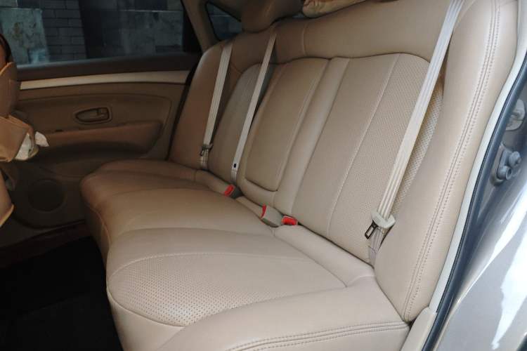 Used Nissan Sylphy 2012 Classic 1.6XE Automatic Comfort Edition Left Rear Seat