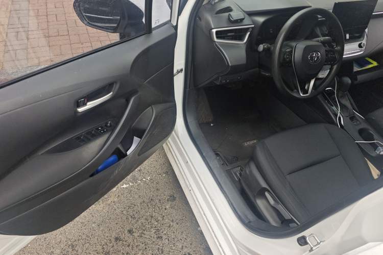 Used Toyota Levin 2024 Smart Electric Hybrid Dual-Engine 1.8L Leading Edition
