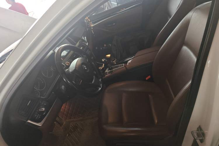 Used BMW 5 Series 2017 520Li Elegant Edition
