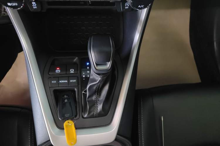 Used Toyota Wildlander 2023 2.0L CVT Two-Wheel Drive Luxury PLUS Edition