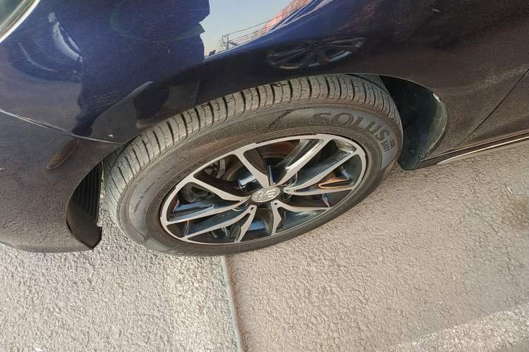 Used BYD Song MAX 2018 1.5T Automatic Smart Connect Elite Model with 6 Seats Exterior 4