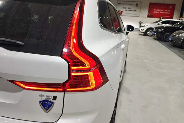 Used Volvo XC60 2019 T5 4x4 Zhiyuan Edition China VI Standard Right Rear Taillight