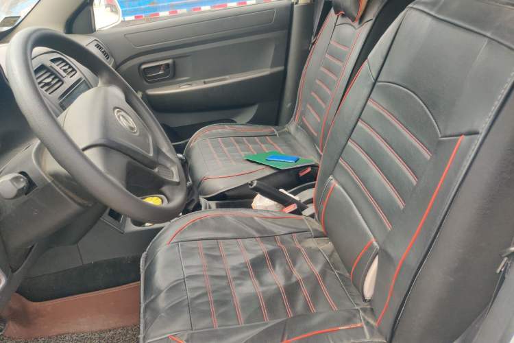 Used Dongfeng Fengon 330 2014 1.5L Manual Utility Version DK15 Left Front Seat