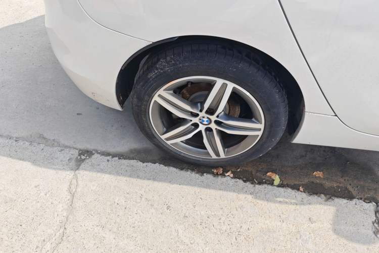 Used BMW 2 Series Active Tourer 2016 218i Sports Design Package Exterior 5