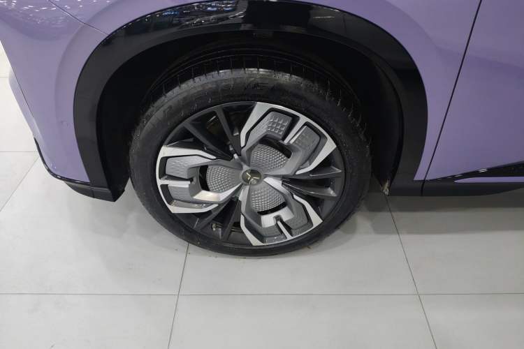 Used Hongqi Tiangong 08 2025 565 Ultra Four-Wheel Drive Version Exterior 4