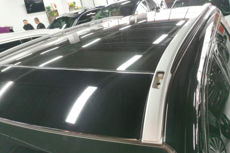 Used Land Rover Discovery Sport New Energy 2021 P300e Performance Tech Edition Roof