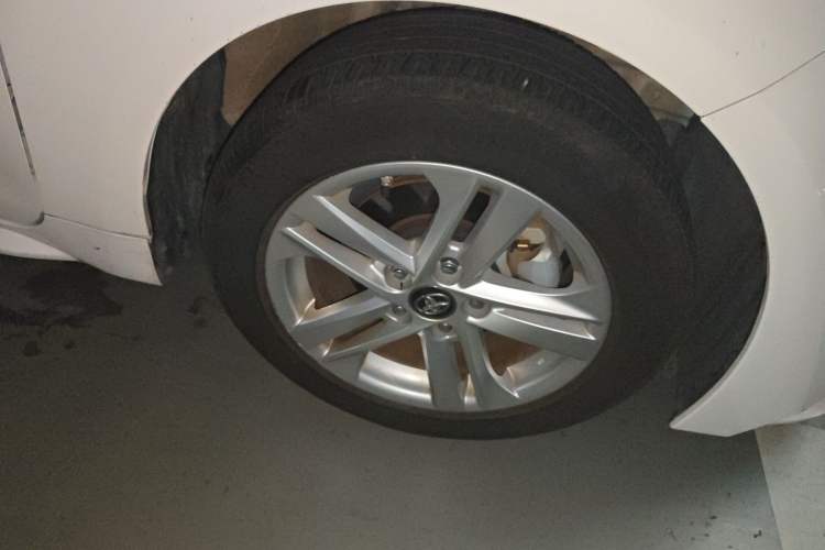 Used Toyota Levin 2022 Dual-Engine 1.8H E-CVT Luxury Edition Right Front Wheel Hub