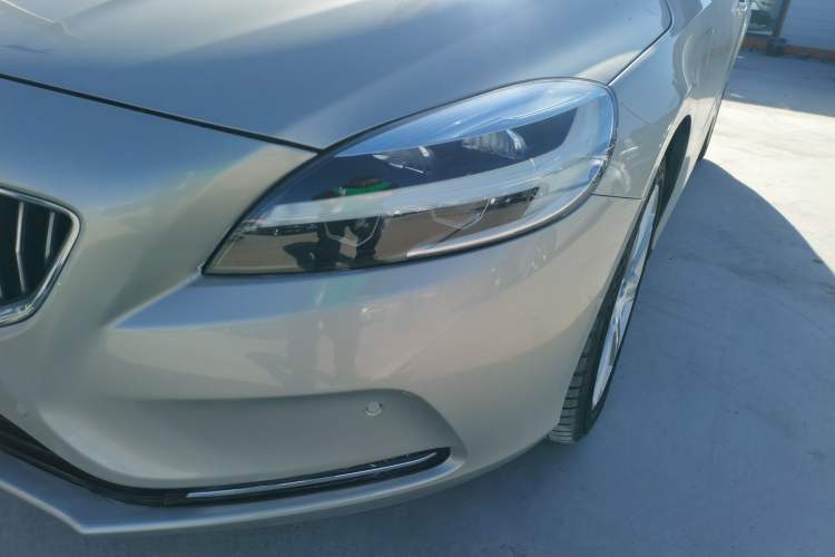 Used Volvo V40 2017 T3 Zhiya Edition