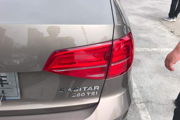 Used Volkswagen Sagitar 2018 280TSI DSG Ignite Edition Right Rear Taillight