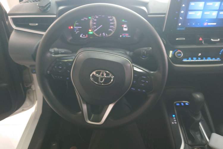 Used Toyota Corolla 2021 Dual-Motor 1.8L E-CVT Elite Edition Steering Wheel