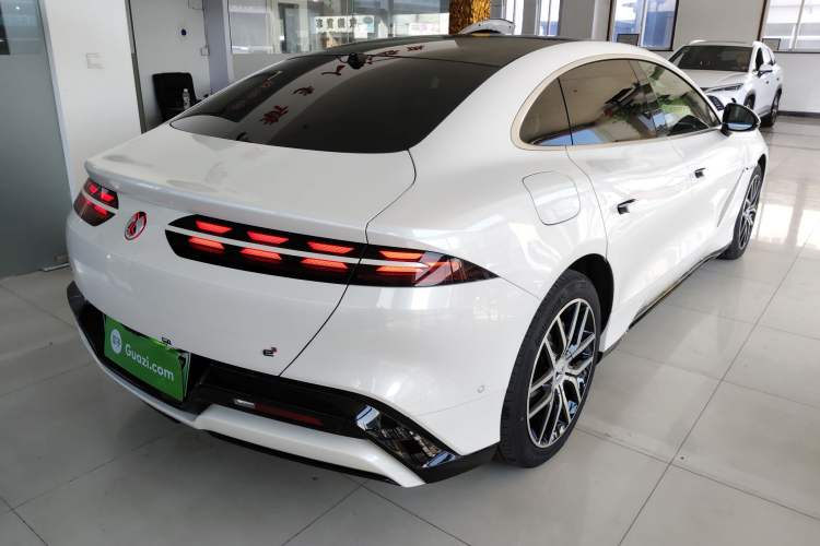 Used Denza Z9 2024 630 km All-Wheel Drive Max Version