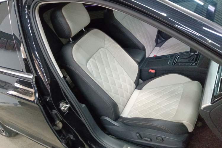 Used Volkswagen Magotan 2023 2 Million Units Limited-Edition 380TSI DSG Flagship Version