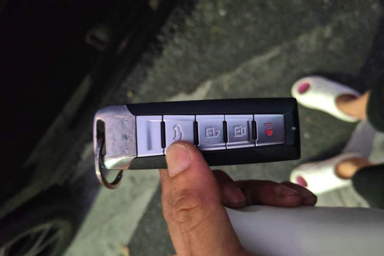 Used Wey VV7 2019 Upgraded Model 2.0T Flagship Version China VI Vehicle Key