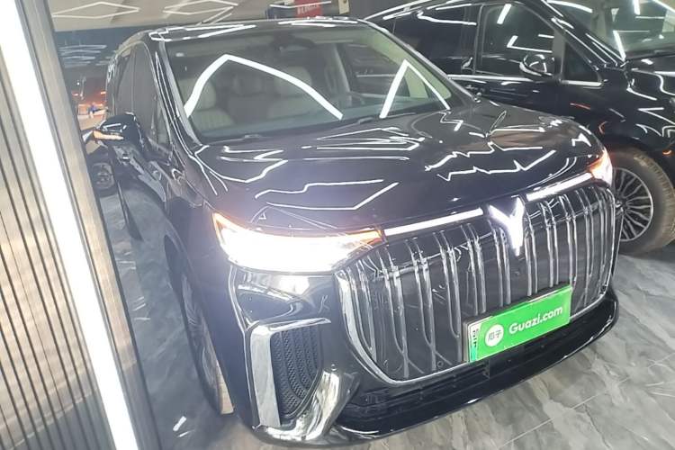 Used VOYAH Dream 2022 0-Carbon Edition Dream+ Smart Enjoyment Package 475 km Front Right 45 Deg