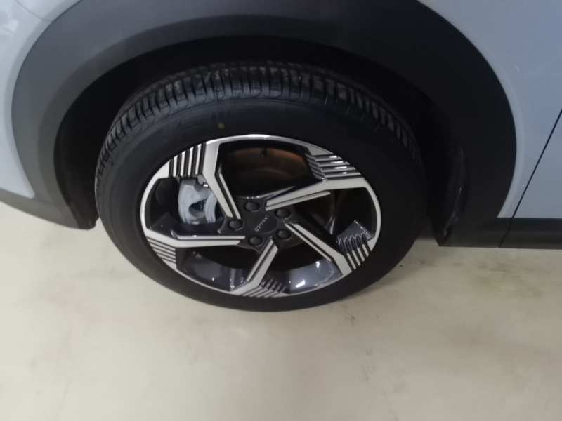 Used Lynk & Co 06 EM-P 2022 PHEV 84 km Range Pro Version — 22