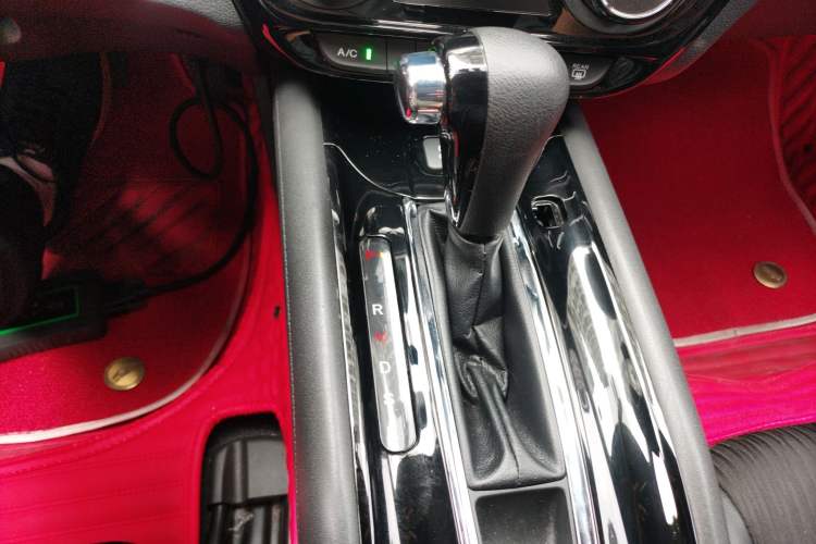 Used Honda Vezel 2020 1.5L CVT Luxury Edition