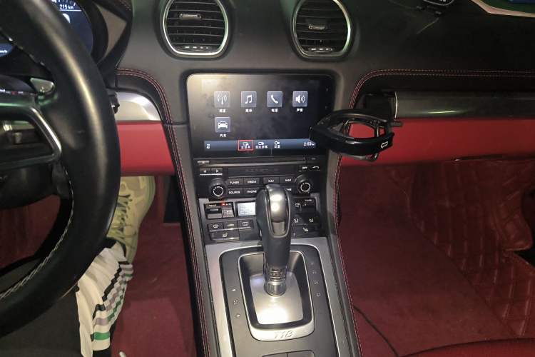 Used Porsche 718 2018 Boxster 2.0T Audio And AC Panel