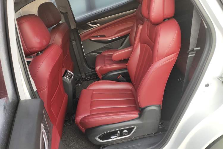 Used Dongfeng Fengon 580 2022 1.5T Automatic Luxury Edition