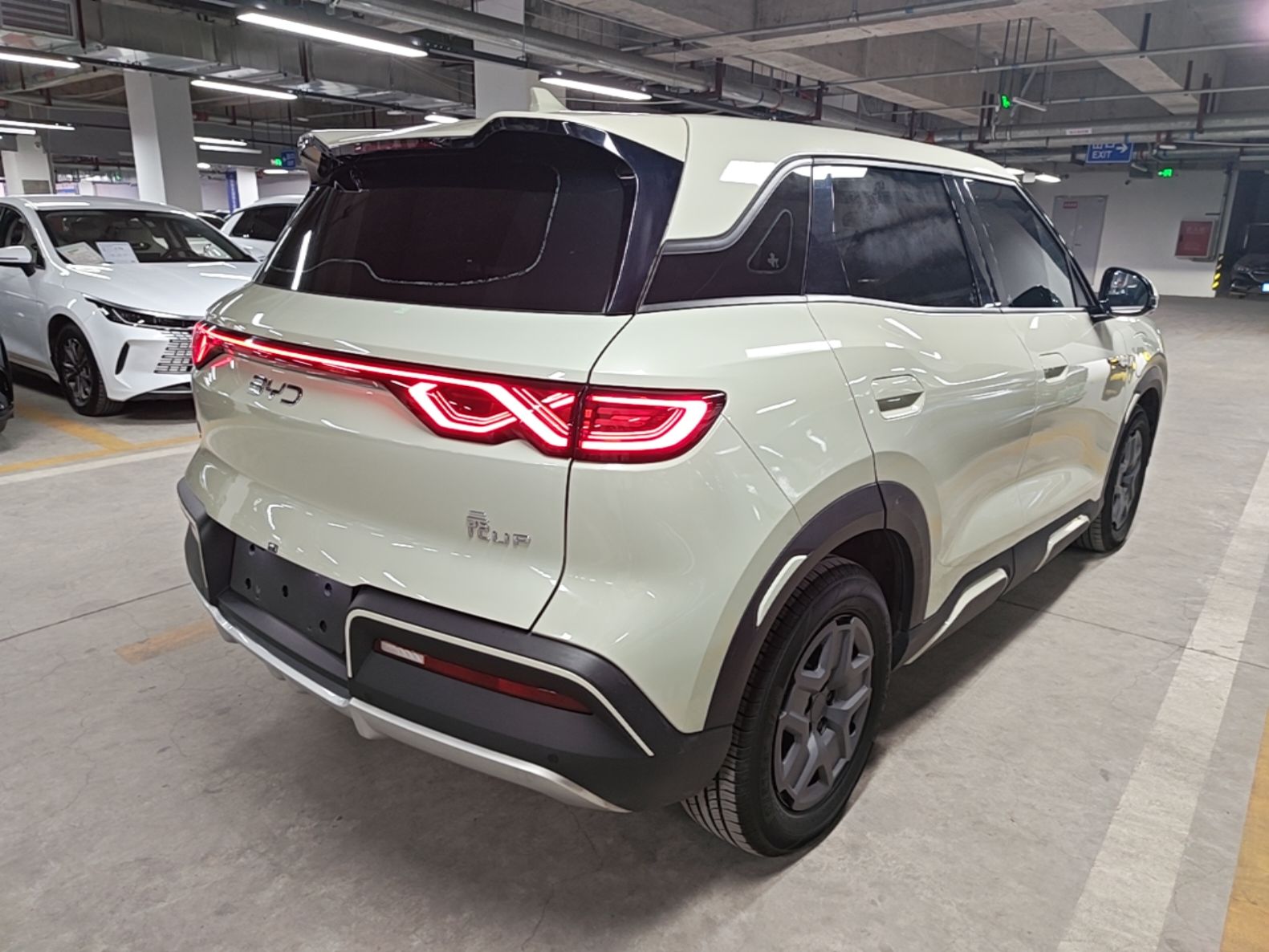 BYD Yuan UP 2024 401 km Active Version — снимка 6