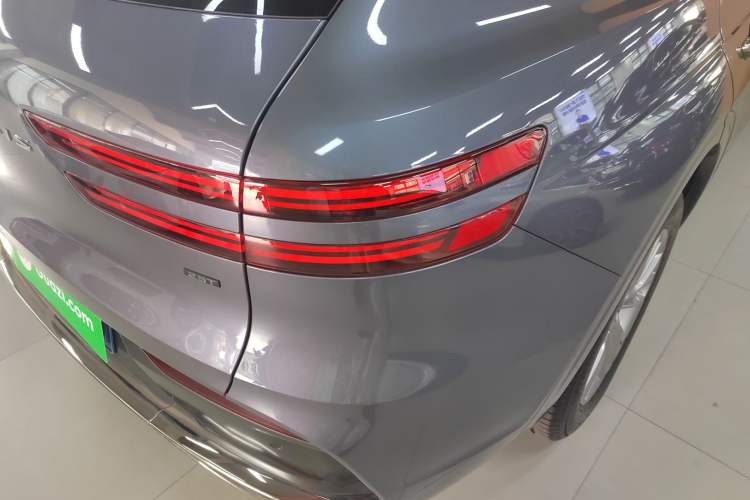 Used Genesis GV70 2025 2.5T Two-Wheel-Drive Luxury Edition