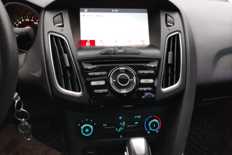 Used Ford Focus 2018 Sedan Classic 1.6L Automatic Trendy SmartDrive Edition