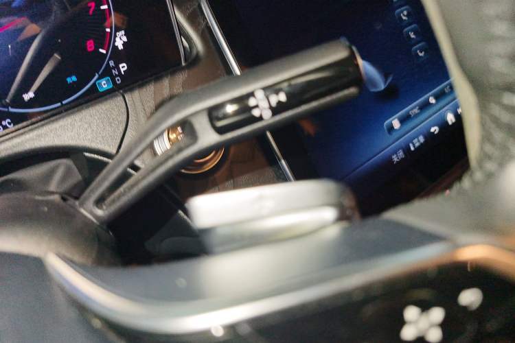 Used Mercedes-Benz E-Class 2024 E 300 L Stylish Model Gear Lever