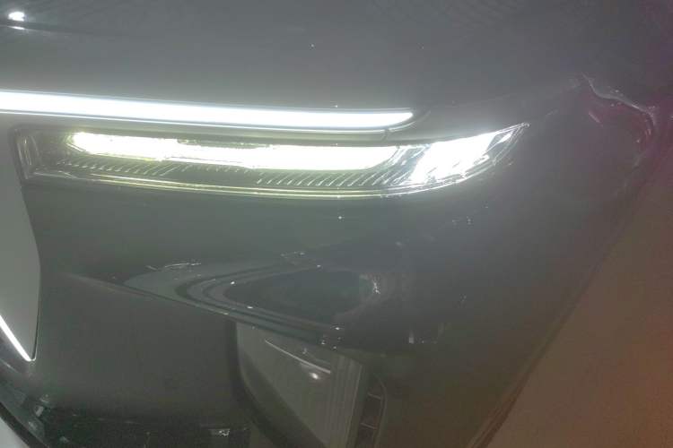 Used Hongqi E-HS9 2021 460 km Range Flagship Edition Six-Seater Left Front Headlight
